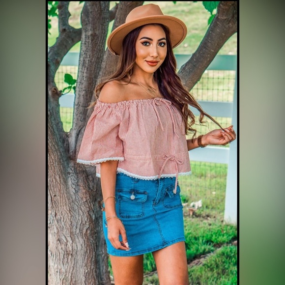 Red Striped Off-Shoulder Top and Blue Denim Skirt - Picture 2 of 3
